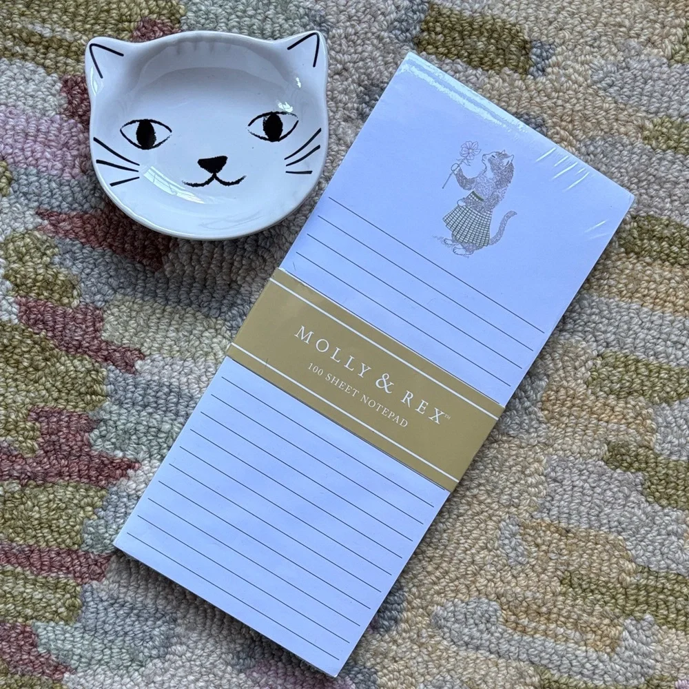 Cat x 2 Molly & Rex Girlish Cat with flower notepad + white cat face bowl